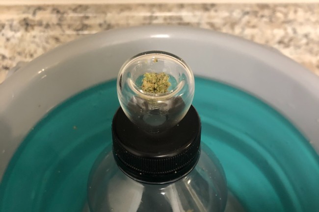 A grav bong with in the bowl 