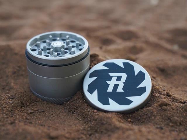 Herb Ripper - 4-piece Stainless Steel Grinder