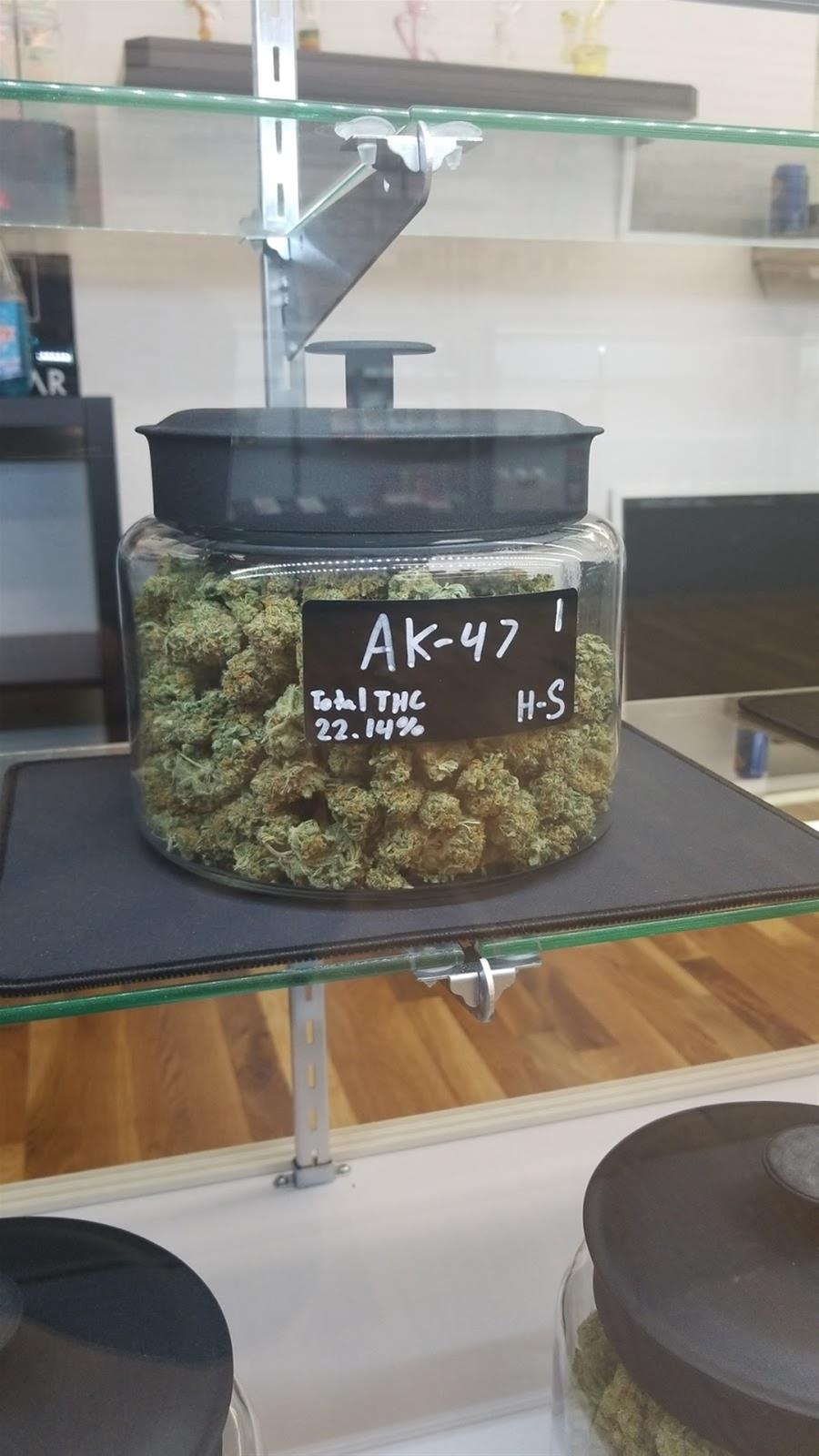 Clearance Cannabis Co Marijuana Dispensary in Englewood