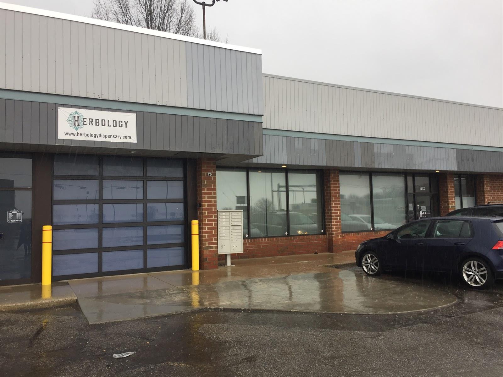 Herbology Marijuana Dispensary in Cuyahoga Falls